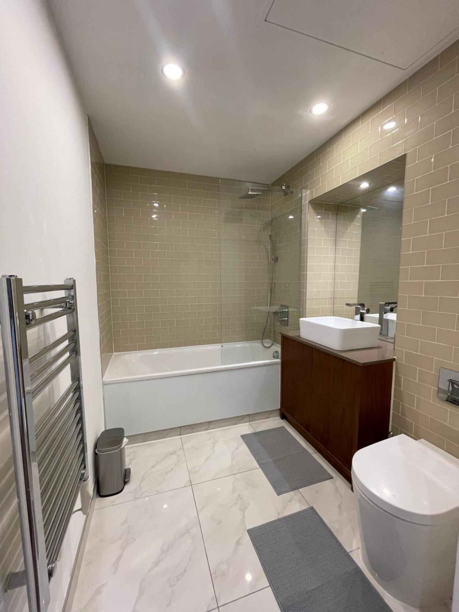 Apartment In Canary Wharf Лондон Екстериор снимка